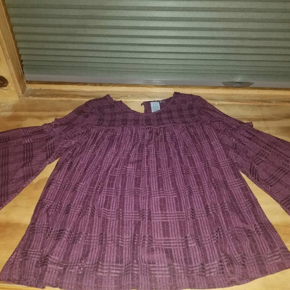 NEW W/TAGS LONG SLEEVED SHIRT W/LINER